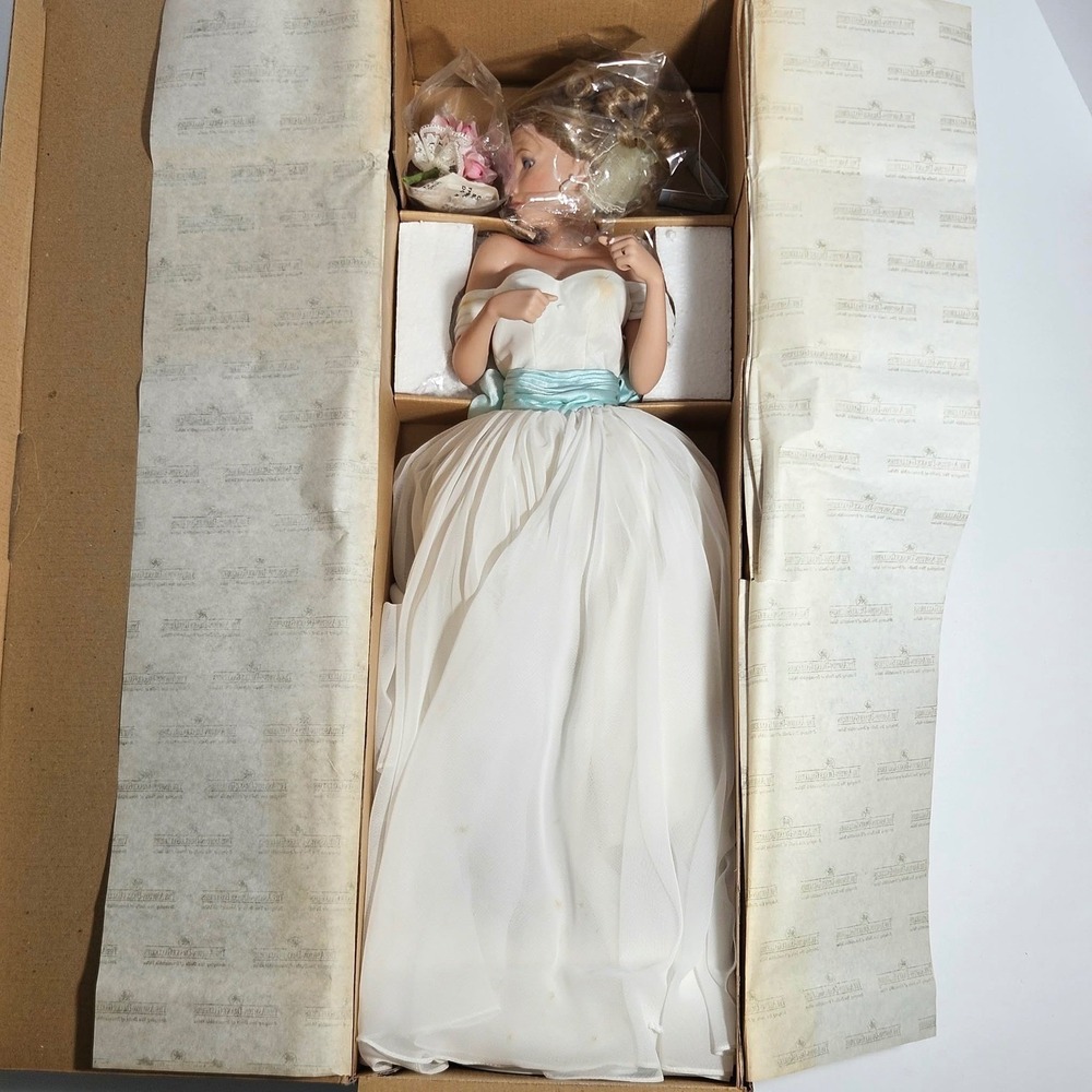 Ashton Drake Summer Dream Bride Porcelain Doll Sandra Bilotto COA 93743-CI